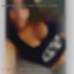 I am a professional and discreet Center swingers man.