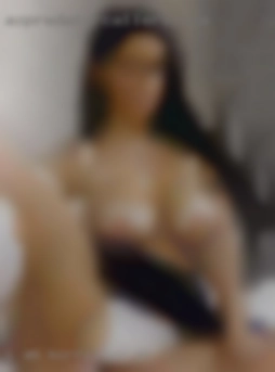 I am Morrilton AK looking for a couple or hotwife.